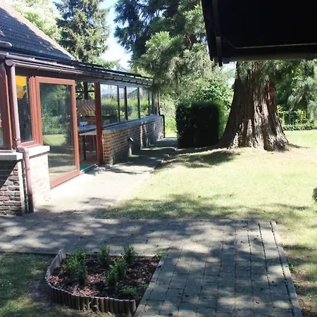 Maison 4 Facades Avec Jardin, Veranda Et Garage