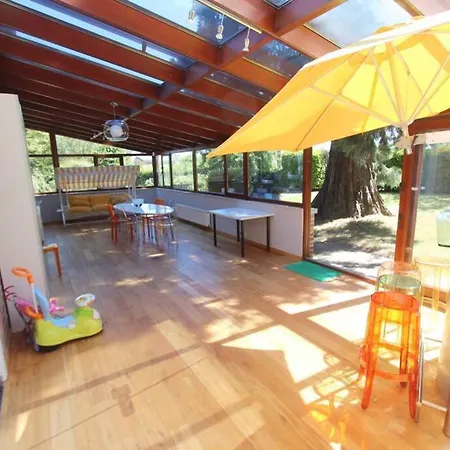 Villa Maison 4 Facades Avec Jardin, Veranda Et Garage